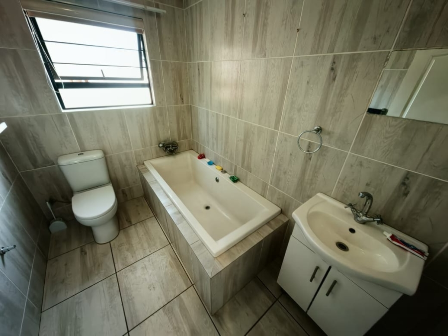 3 Bedroom Property for Sale in Baillie Park North West